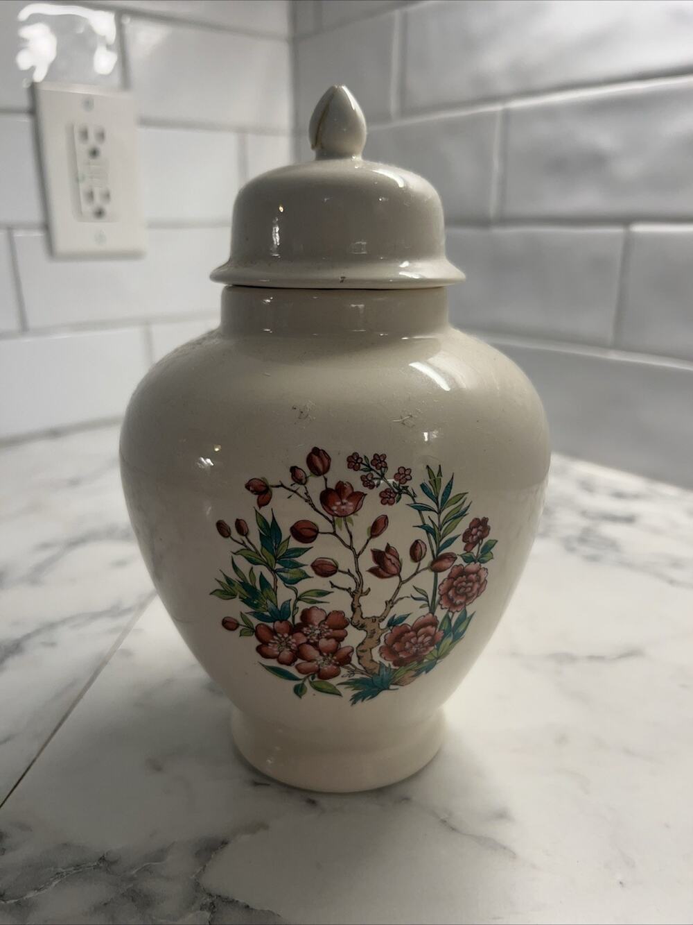 Vintage Sadler England Ginger Jar With Lid and Flowers 7” Small